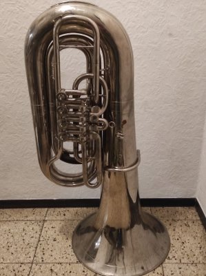 Inserat Bb Kaiser Tuba Miraphone 90A