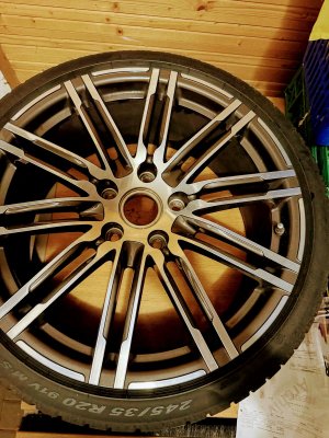 Inserat Porsche 991 911 Turbo Winterreifensatz