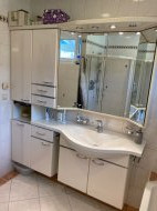 Inserat Badezimmermöbel komplett mit Waschtisch