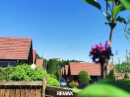 Inserat Seensucht erfüllt - Ferien-Blockhaus in Aussichtslage