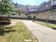 Inserat Wohngefühl trifft Gartenflair. 87m² Halbparterrewohnung mit Blick ins Grüne in Obervogau