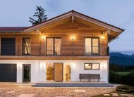 Inserat Holzhäuserbau 160m2 mit Garage Keller