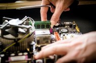Inserat Student optimiert Handys, Laptops, PCs a