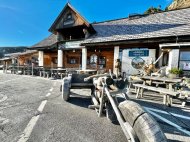 Inserat GLOCKENHÜTTE - NOCKALMSTRASSE *LAUFENDER BETRIEB!*: EINMALIGE GELEGENHEIT FÜR GASTRONOMEN, INVESTOREN UND VISIONÄRE!