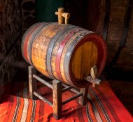 Inserat Weinfaßproduktion mit Gestell