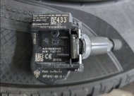 Inserat Reifendrucksensoren, original Tesla
