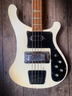 Inserat Rickenbacker 4001 Bass in weißer Ausführ